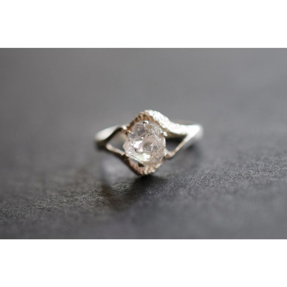 alternative raw diamond engagement ring raw crystal size 4 5 6 7 8 8 9 1… - Picture 3 of 4